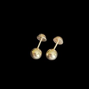 gold stud earrings